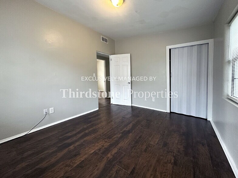 Building Photo - 1803 Wofford Ave