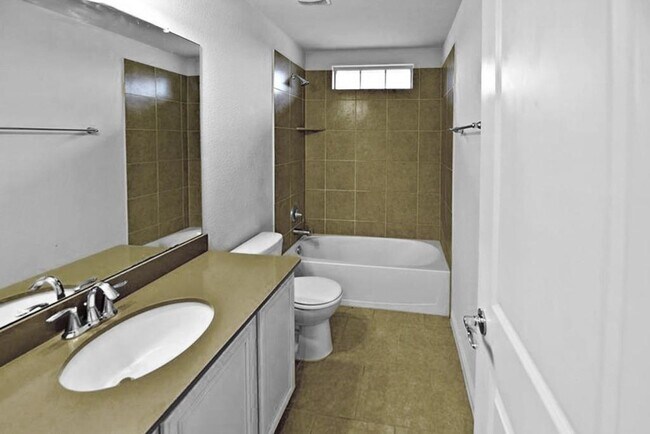 Building Photo - 16015 Remington Reserve Way