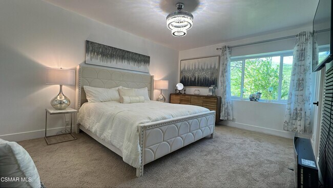 Building Photo - 1572 Dover Ave