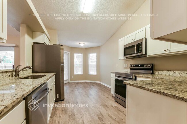 Building Photo - 2903 Roxbury Ct