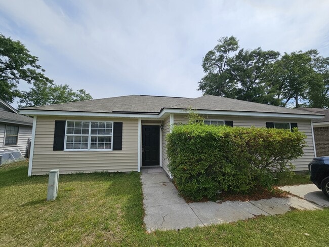 Building Photo - 124 Hunt Club Ct