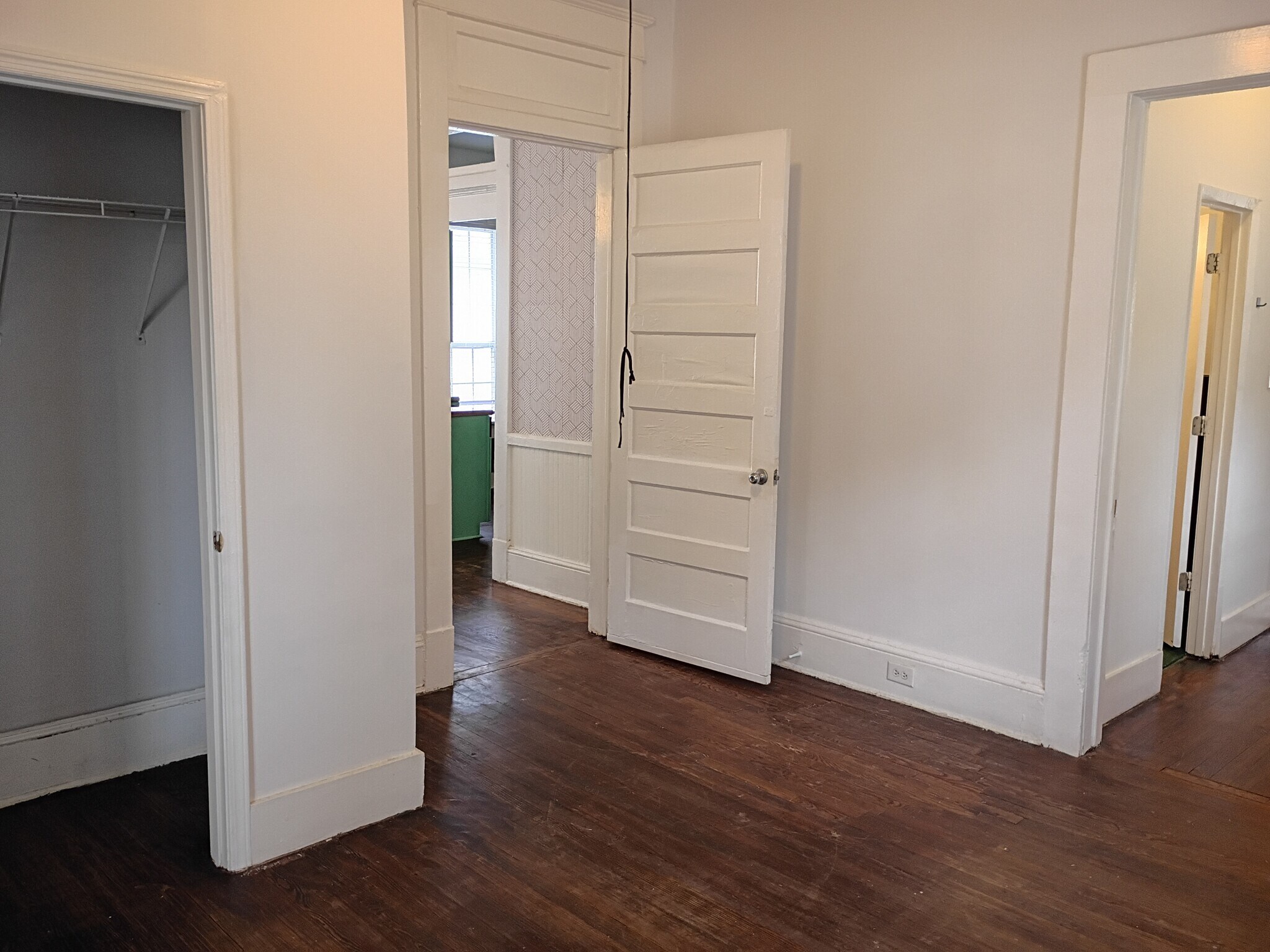 Building Photo - 1081 Arlington Ave SW