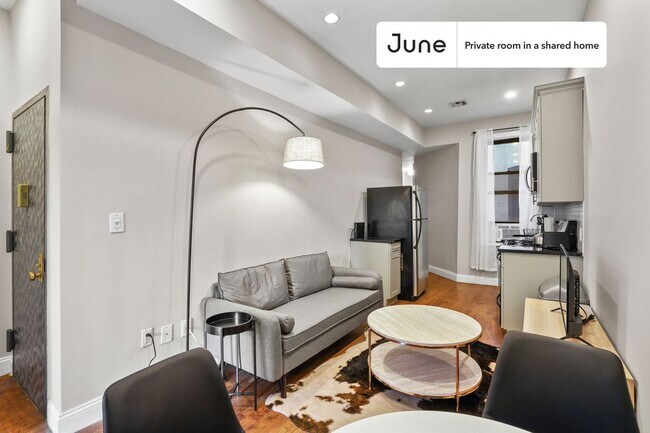Building Photo - Room in Shared 4 bed/1 bath home