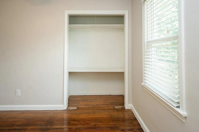 Building Photo - 3351 Black Oak Cir