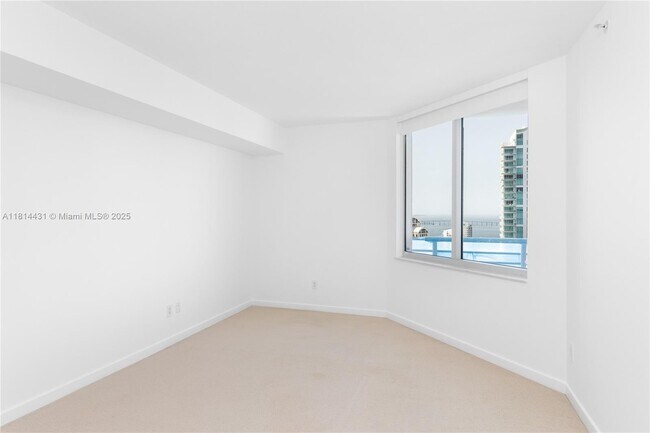Building Photo - 335 S Biscayne Blvd
