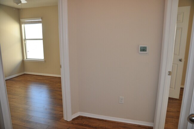 Building Photo - 20913 Sunrise Pine View Ln