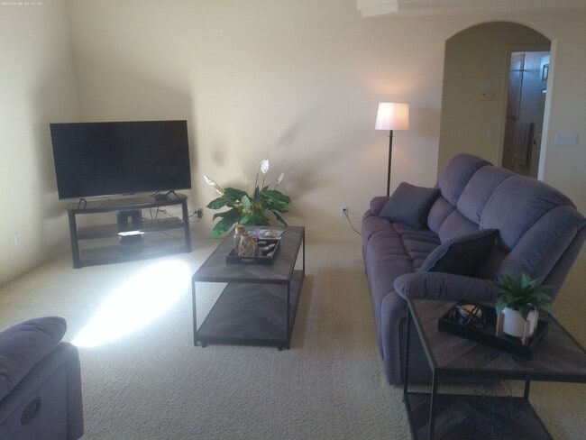 Building Photo - Winter Rental Available October-April 2026