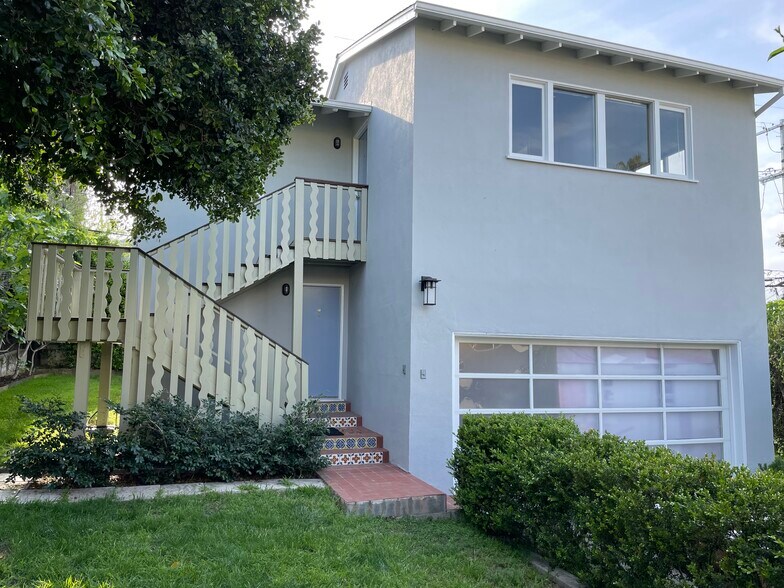 upper level garden apartment - 609 N Mariposa Ave