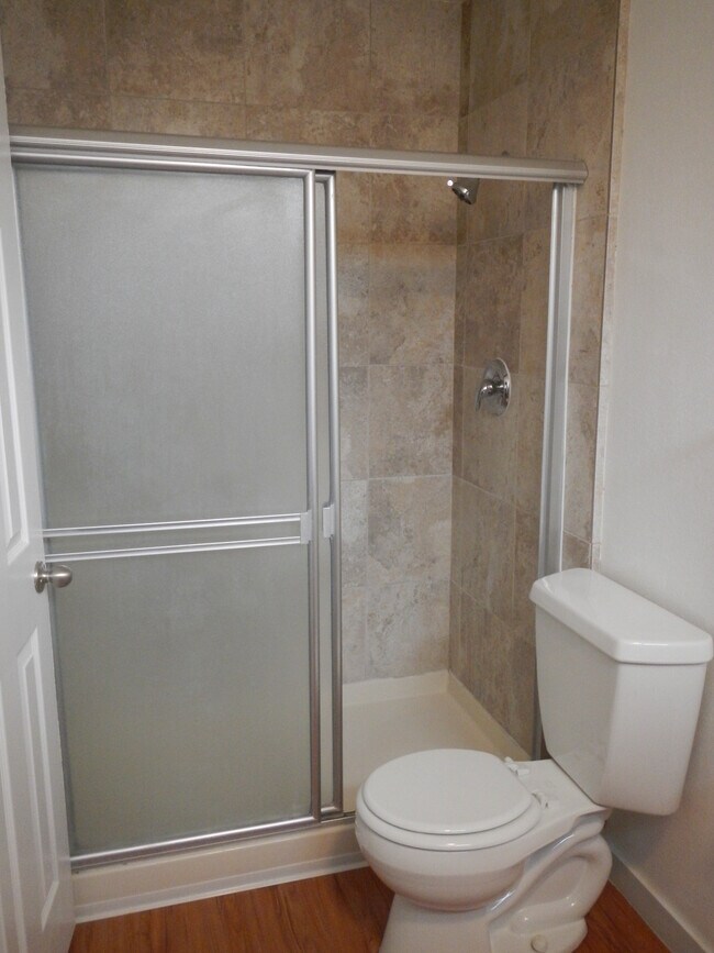 Building Photo - 130 Delano St