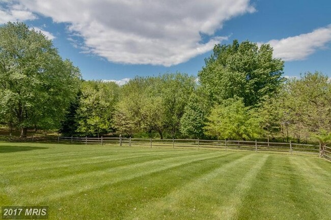 Building Photo - 3715 Valerie Carol Ct