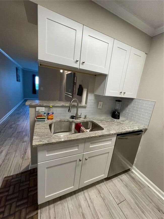 Building Photo - 796 Hammond Dr