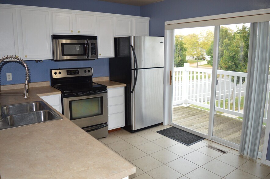 Building Photo - 3701 Design Pass