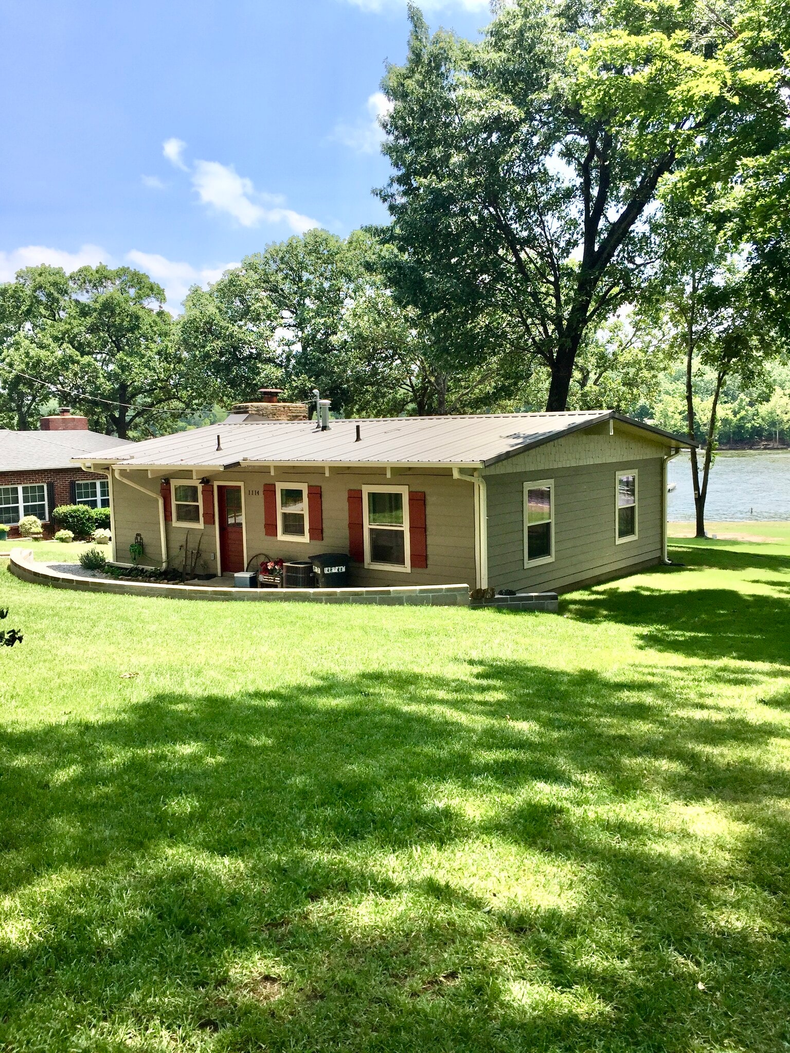 Street Side Entry - 1114 W 17th St