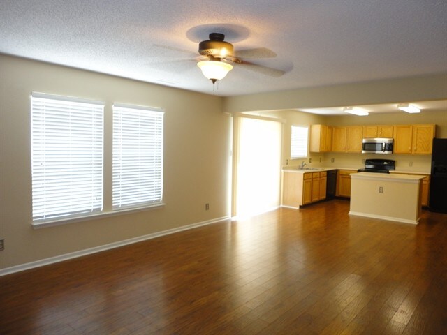 Building Photo - 8533 Belle Union Ct