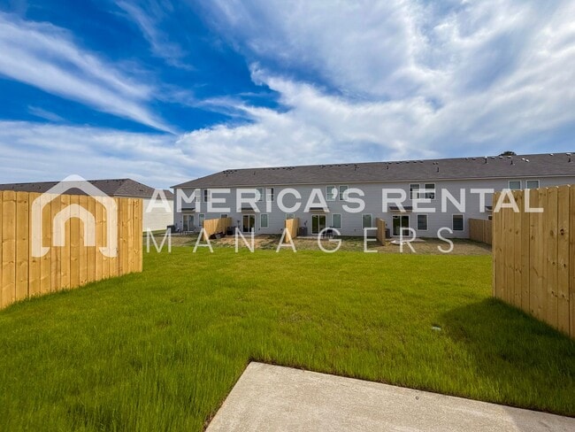 Building Photo - 66 River Grass Dr