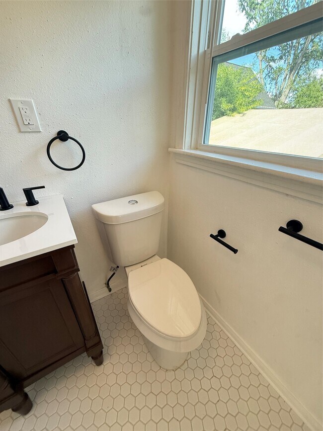 Building Photo - 1848 Portsmouth St