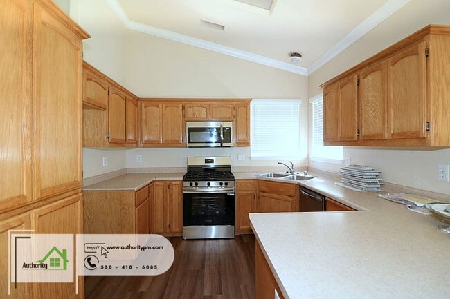 Building Photo - 3966 Cambria Dr