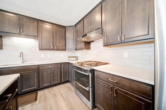 Building Photo - 7181 Fenwick St NW