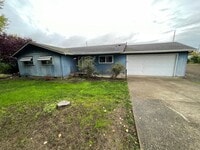 Building Photo - 3020 W Shasta Ave