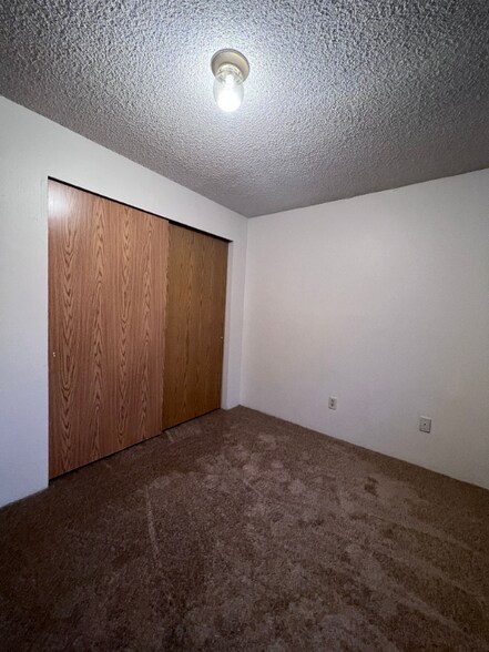 Building Photo - 10522 Lake City Way NE