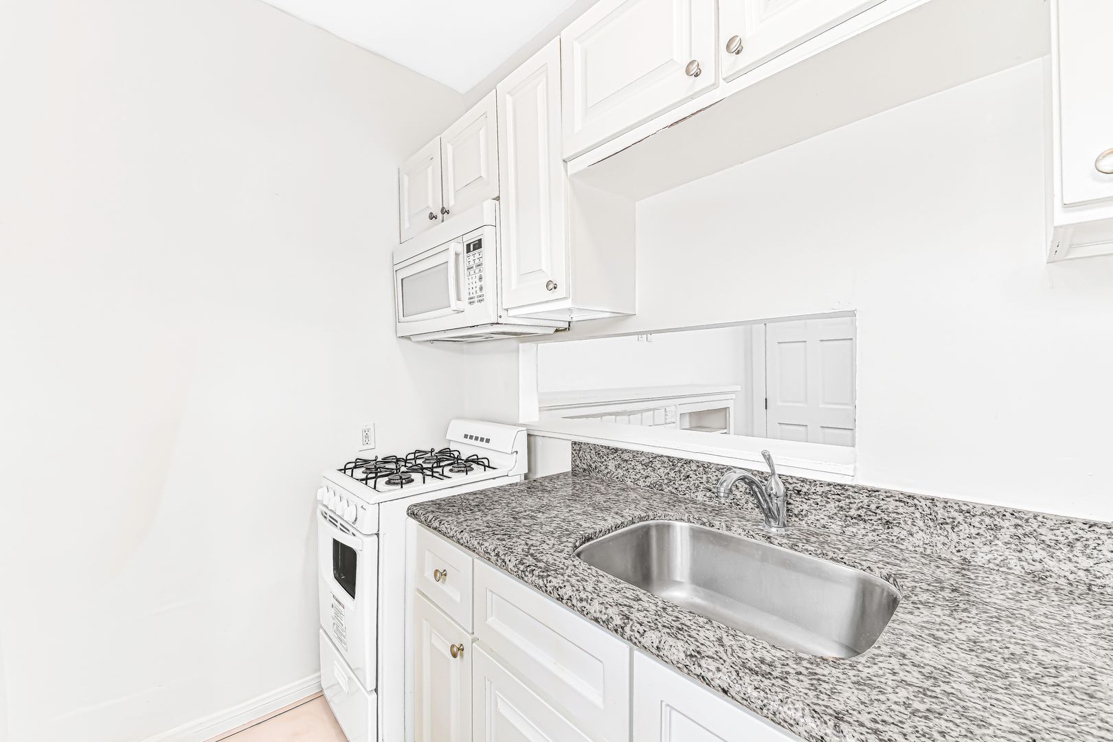 Building Photo - 908 Martin Luther King Jr Ave