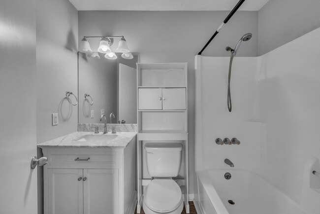 Building Photo - 212 Trailway Cir