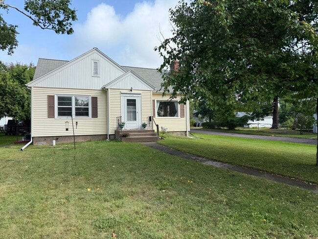 Primary Photo - 5231 Wyoming St