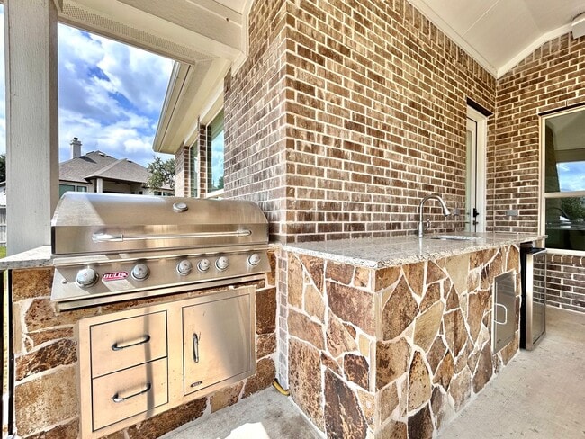 Building Photo - Welcome to Caliterra – Hill Country Luxury...
