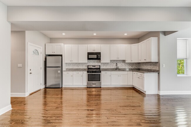 Building Photo - 1321 S Millard Ave