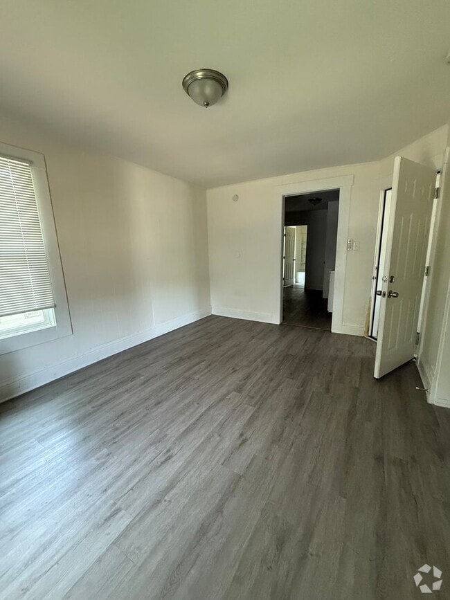 Building Photo - Beautiful 1 bedroom apartment in the desir...
