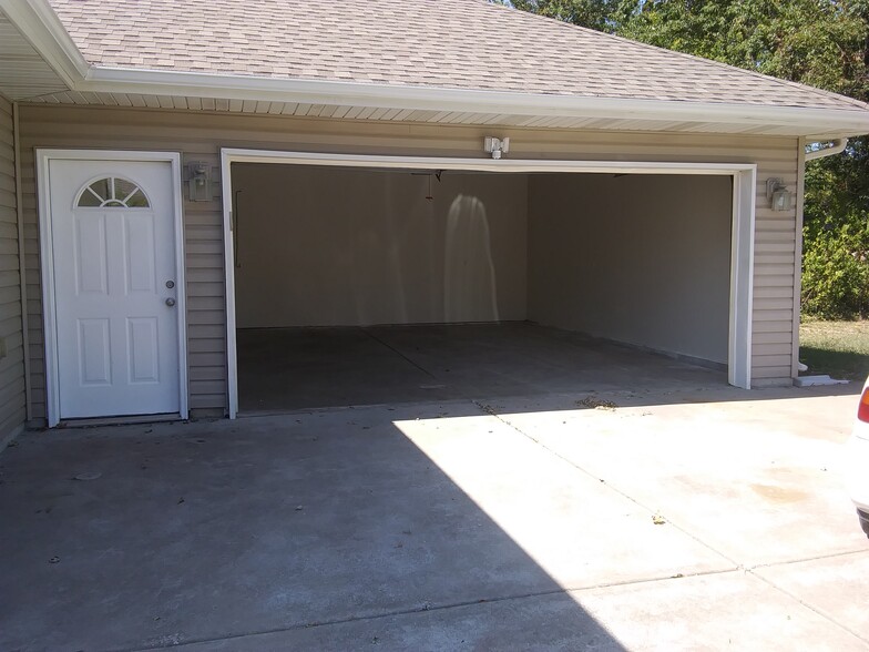 Garage with Lots of Storage Space - 1935 W Atlantic St