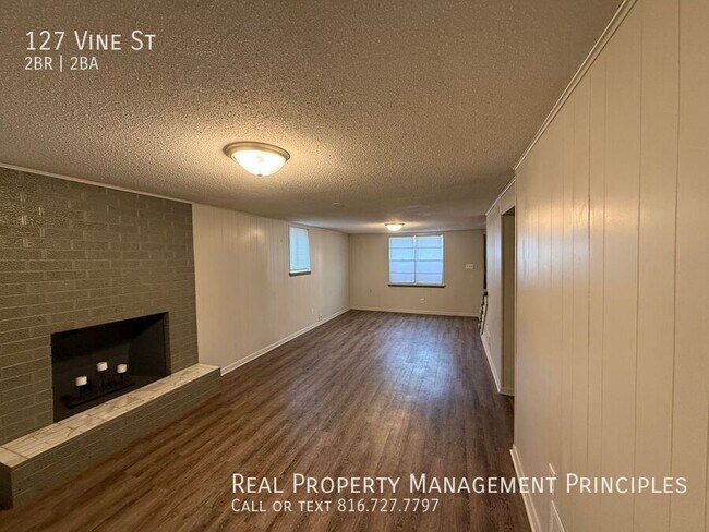 Building Photo - 127 Vine St