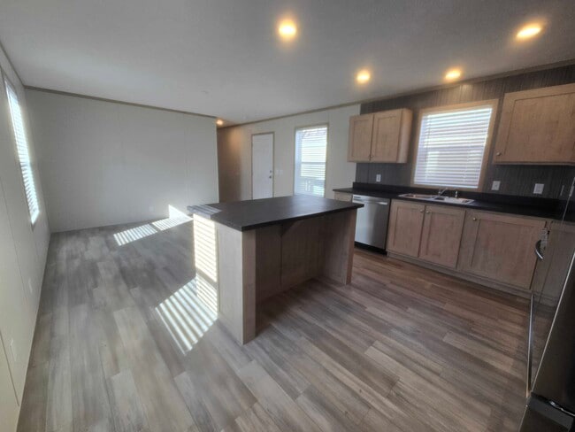 Building Photo - 3510 N 9th St