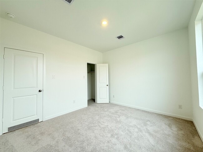 Building Photo - 3017 Waterwood Pass Dr