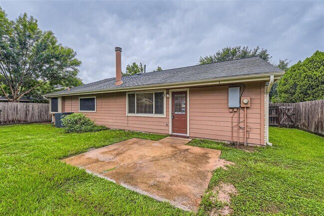 Building Photo - 13423 Birdcall Ln