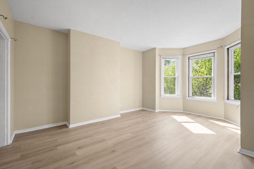 Building Photo - 510 Dawson Ave