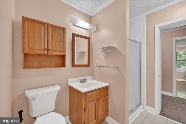 Building Photo - 6013 Neilwood Dr
