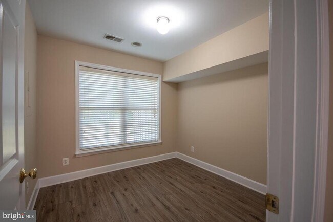 Building Photo - 2444 Terra Cotta Cir