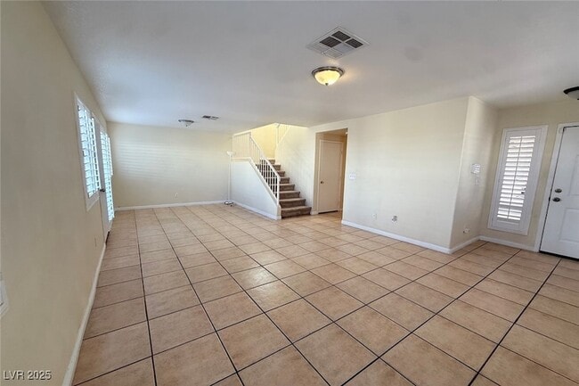 Building Photo - 9300 Cool Creek Ave