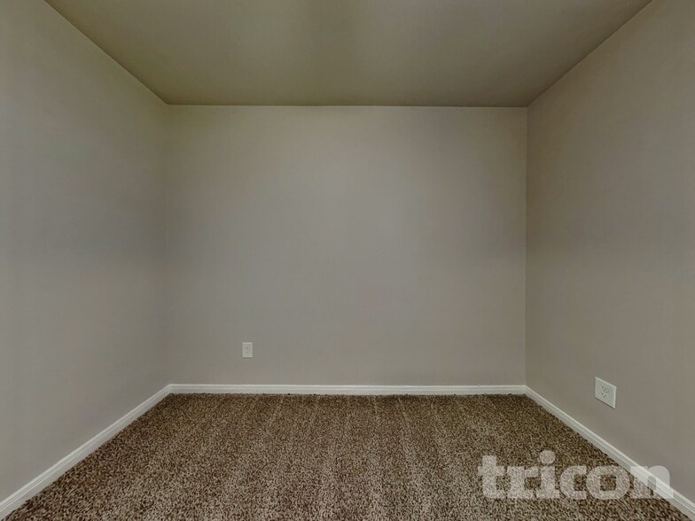 Building Photo - 128 Pronghorn Cir