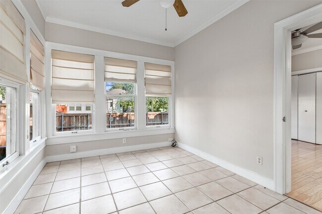 Building Photo - 5459 Miller Ave