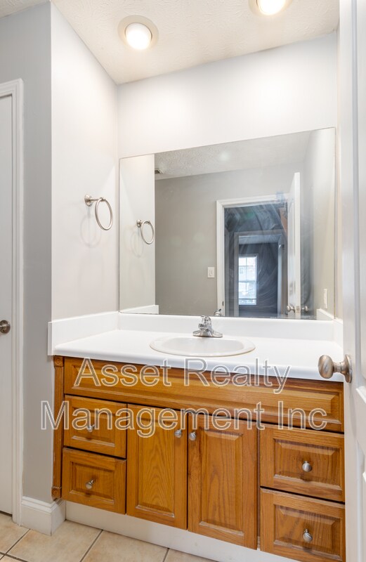 Building Photo - 7005 Buddy J Ln