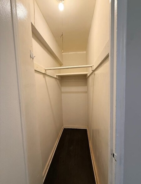 Building Photo - 103 Chancellor Ave