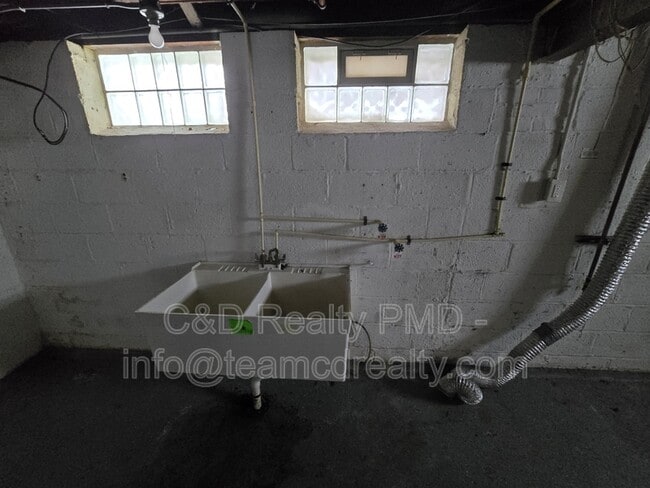 Building Photo - 4667 E 86th St