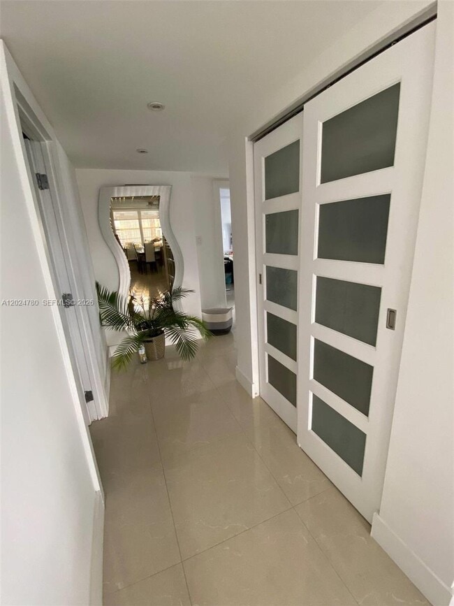 Building Photo - 18081 Biscayne Blvd