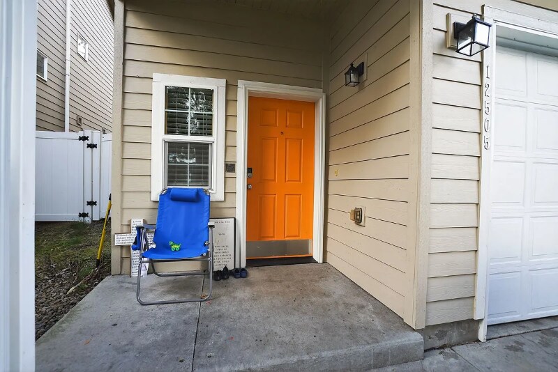 Building Photo - 12505 NE 24th St