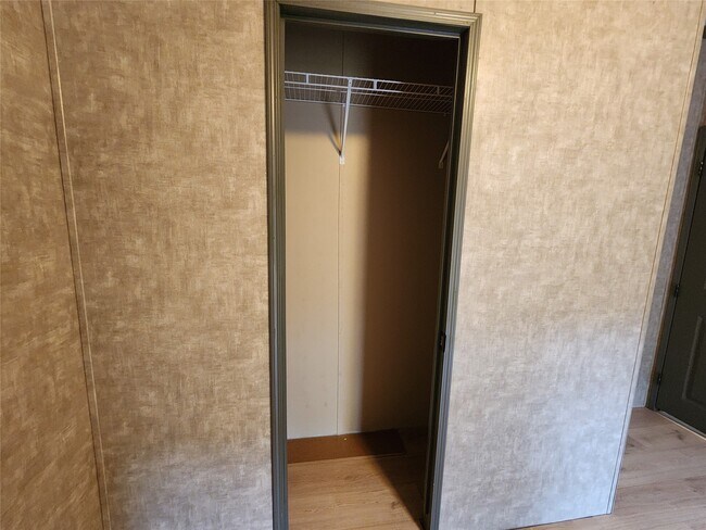 Building Photo - 19598 County Rd 2343