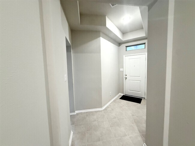 Building Photo - 8803 Oak Ivy Ln