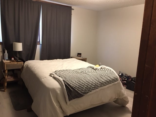 Building Photo - 1460 Eastview Dr