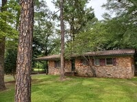 Building Photo - Dublin City Limits in Established Neighborhood!